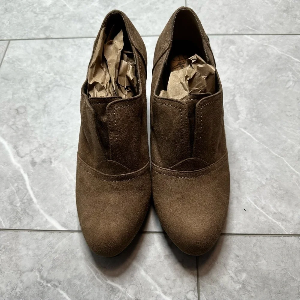 Life stride soft system wedge booties brown women’s 7.5